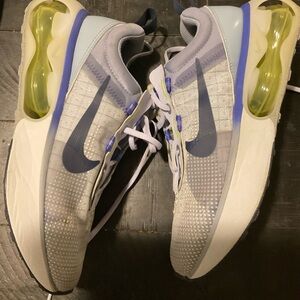 Nike , Size 4Y , Ghost Ashen Slate